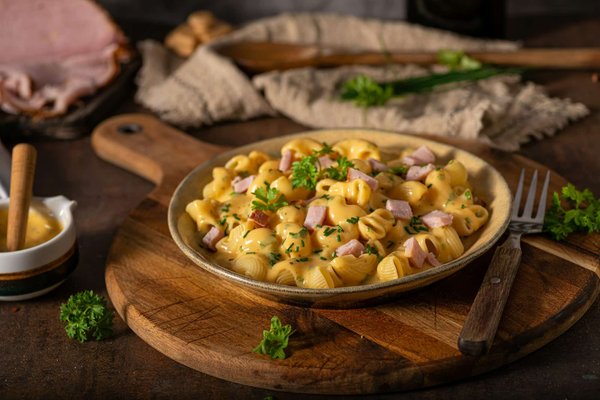 Can You Create a Gourmet Baked Camembert with Honey and Thyme?